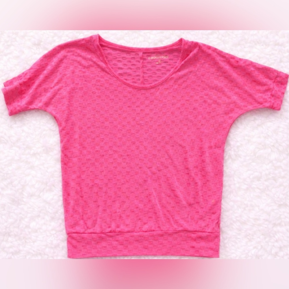 Maurices Bright Pink Waffle Knit Top Medium Casual Short Sleeve